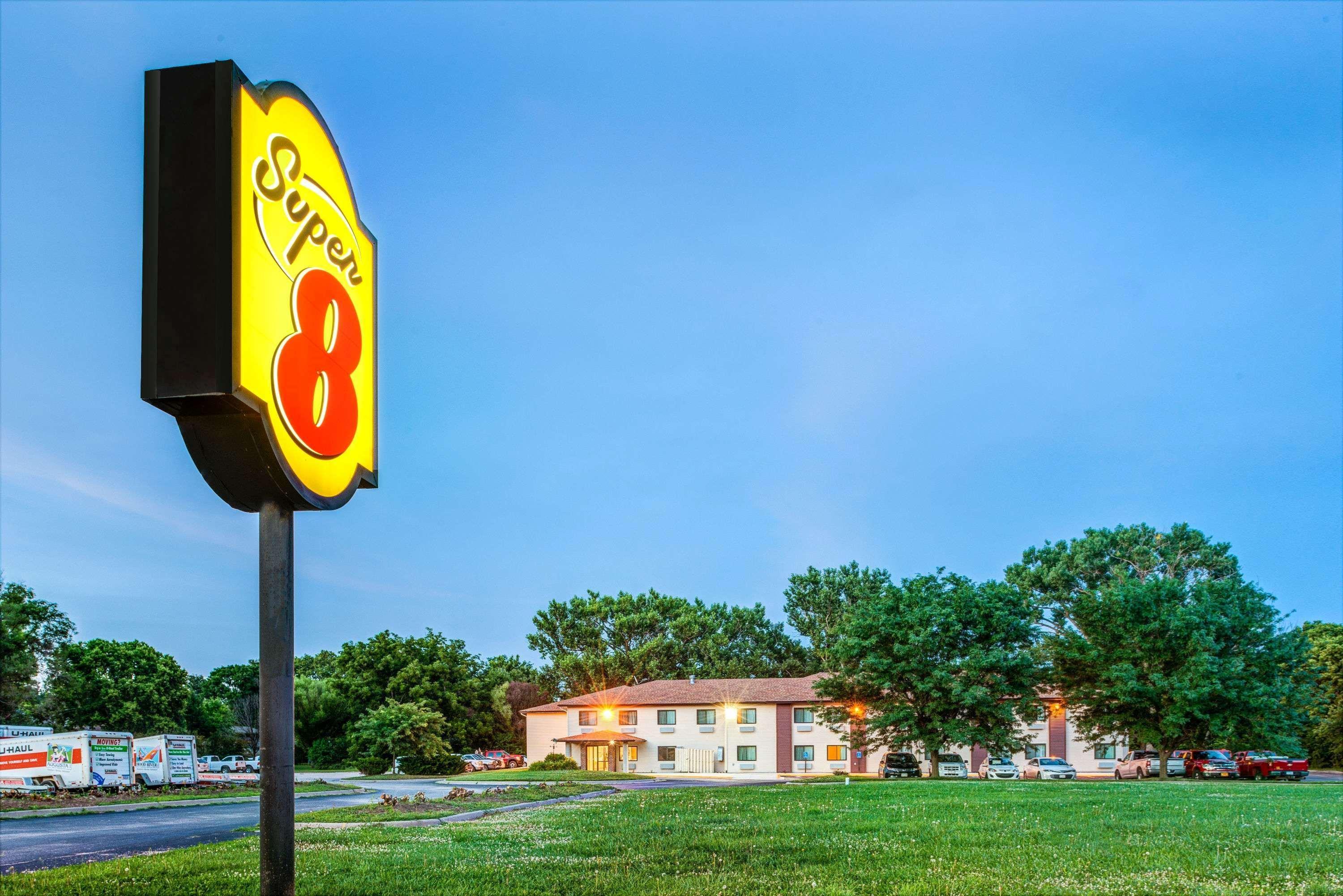 Hotel Super 8 By Wyndham Blair Exteriér fotografie
